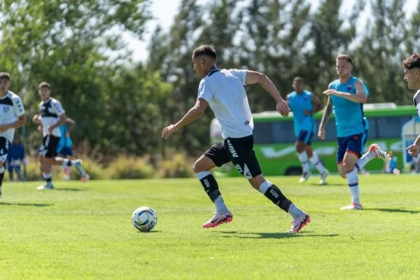 soccer team tactical training